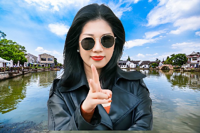 冷优优直接说道：既然是青龙使，就要听从护法的命令