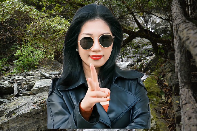 罗莉撇撇嘴，只有拥有过这些的人，才有资格说这样的话