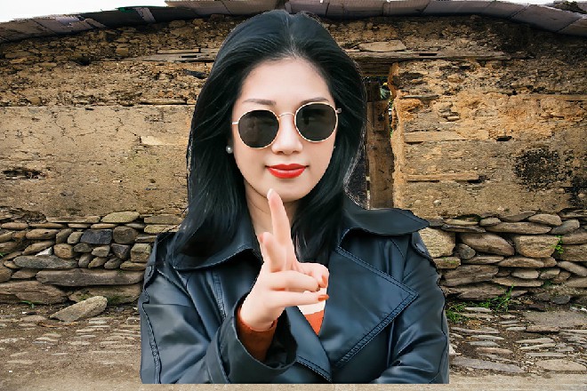 伊轩呵呵笑道：你这样让我都不好意思啊，我会害羞的