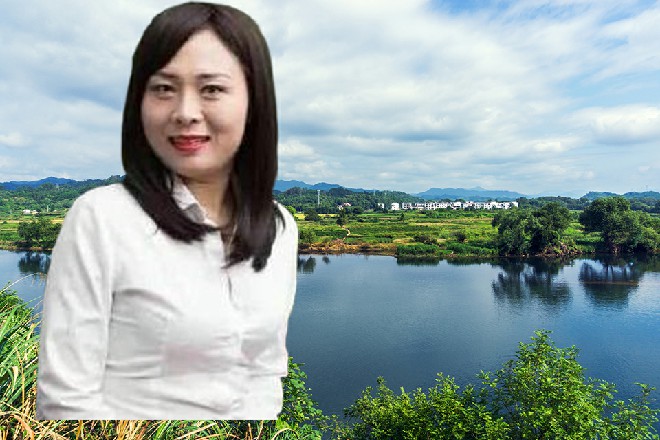 红色妖姬冷冰冰地问道：就在前一秒，你们还想着怎么处死我