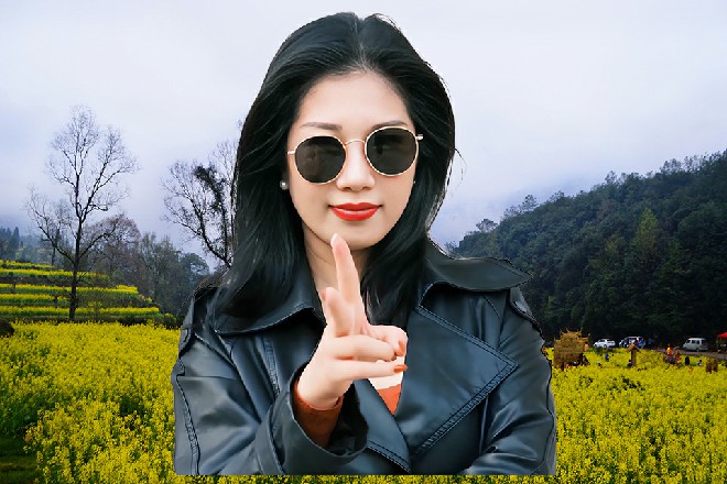 伊轩说着，伸出手指来，轻轻在那真皮部分上弹了一下