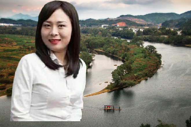 安妮声音有点虚弱，扭过头去，人家，还没化妆呢，