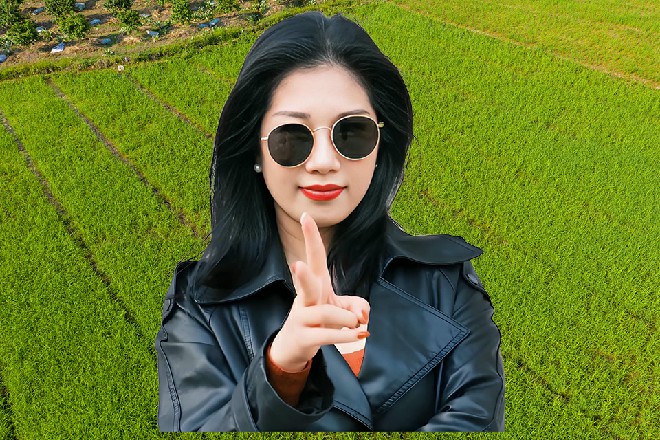诺曦S伸手一指旁边的墙板，说道：你小子不都结婚了吗