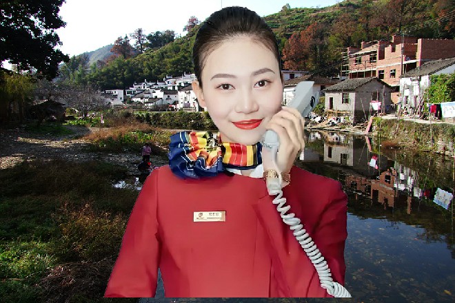 看到站在旁边，一个个气势汹汹的向南他们，何素笑了