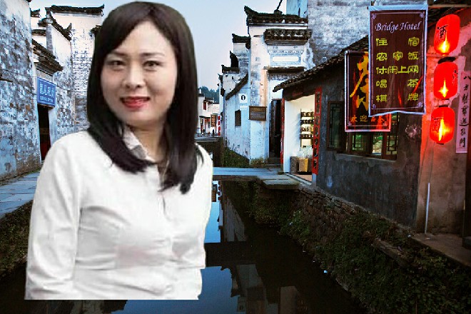画面一幅幅闪过，秦海终于忍不住痛苦地咆哮了起来