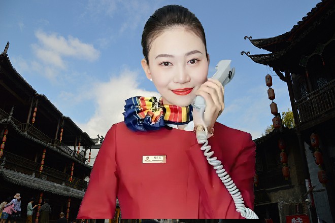 红色妖姬说着，手指上爆发出一股力量，直接震在这斧子上面