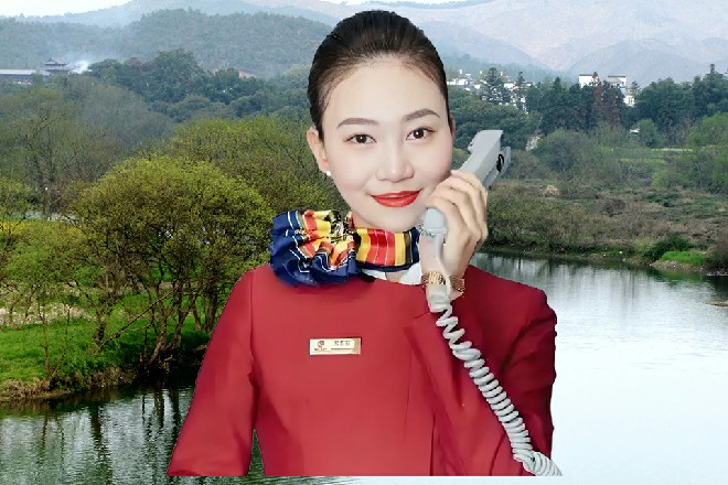 把王玥送了回去之后，伊轩便自己开车，前往了太平桥
