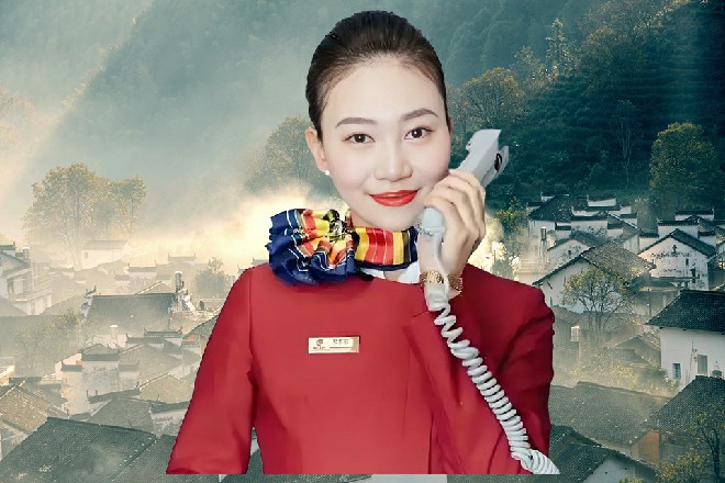 兰胜男的剑更快，直接一剑刺了过去，刺穿了那人的心脏