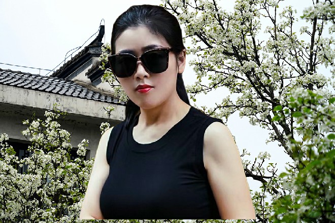 王玥从来不怀疑苏曼s的话，直接带着炎黄的人开始撤离这里