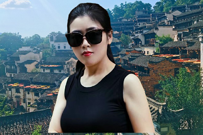 草薙上司双重攻击，威力很强，对伊轩来说压力也很大
