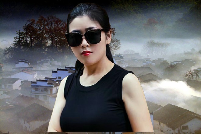 而朱雀显然不是个爱学习的好孩子，低头质问着贞德