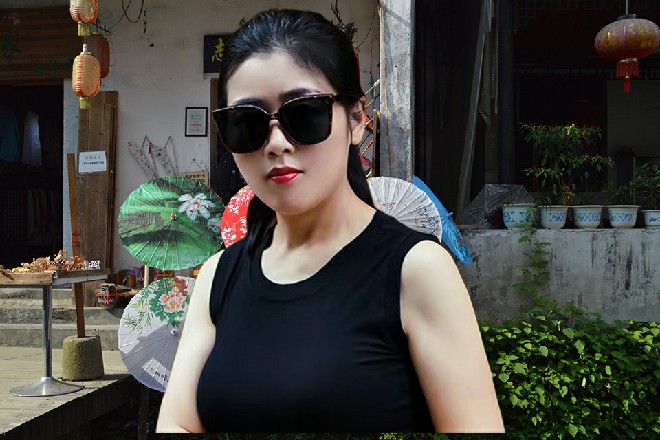 二爷，您跟我上楼吧，我带你见识见识我们大自然的拿手好戏
