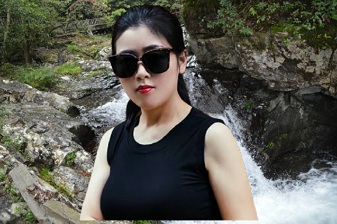 罗芙之所以会是五岳剑派的盟主，实力和剑法一点都不是盖的