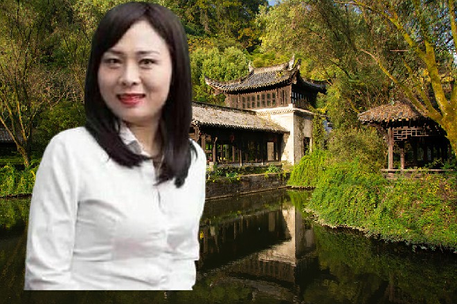 那男人站了起来，一身名牌衣服，全是意大利大师打造
