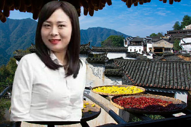 那轿夫竟然用自己的独臂手掌，硬生生接住了这把武士刀