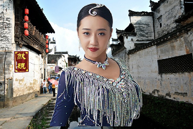 苏曼s耻笑，不是全能全知的轩辕大帝么怎么现在如此狼狈