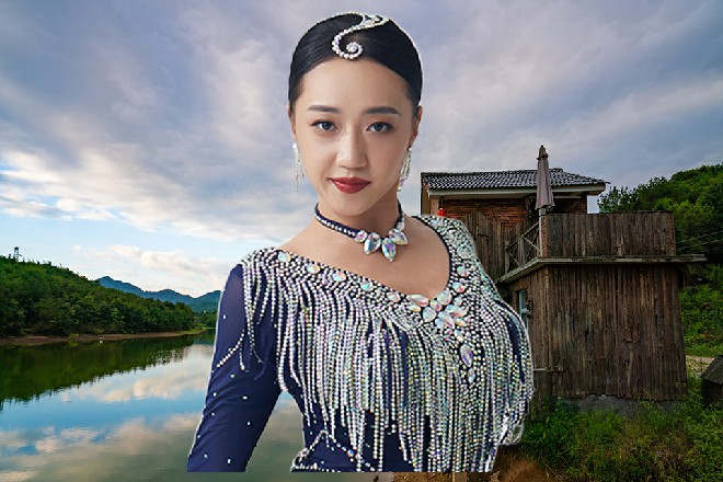 奔雷的性子是闲不住的那种，一闲下来，就浑身痒痒