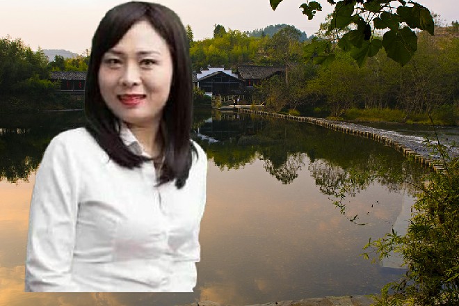 切，一看你那样子就是不相信算了，反正我也就是说说