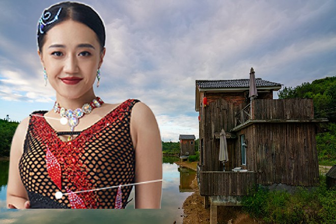 水华摆摆手，问道：你们这藏剑山庄，可有什么水源
