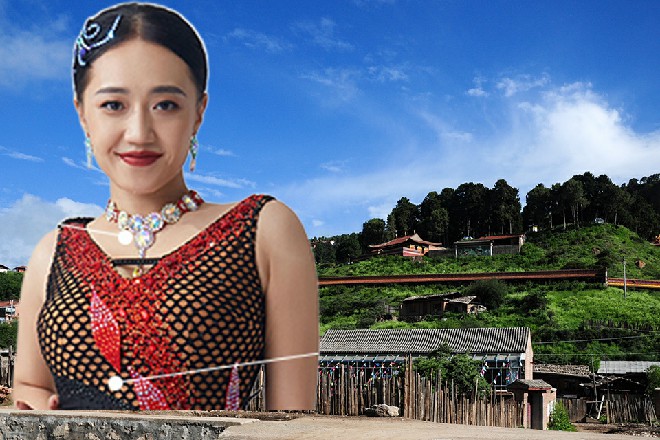 看到如此貌美如花的女人，皮尔斯也不得多看了两眼
