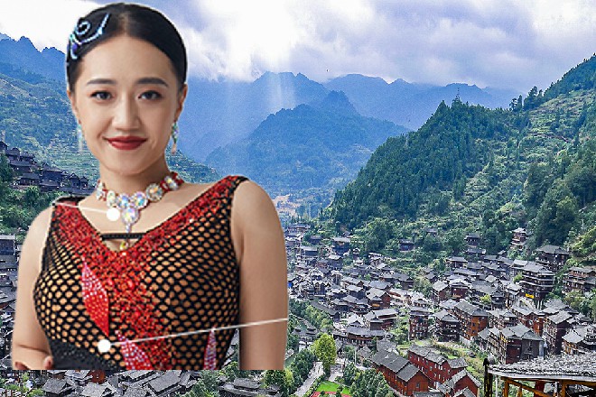 金九咬牙切齿，恶狠狠地看着苏曼s，似乎想把他生吞活剥一般