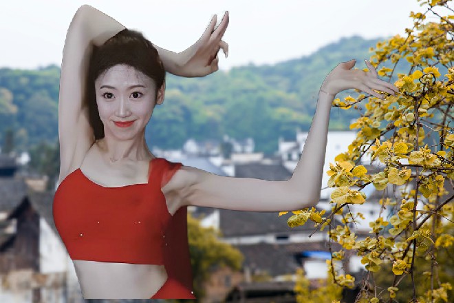 他的双腿也变得更加的修长，身上的肌肉也变得更加均匀