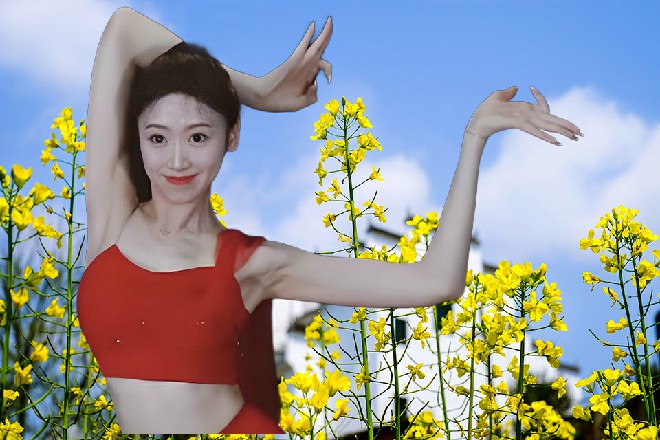 苏曼s笑眯眯地说道，然后问道：一会吃完了饭，咱们去哪里玩