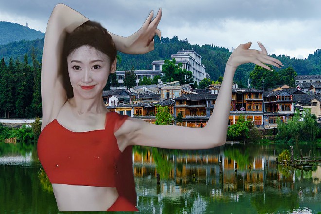 钱娇看到他，顿时忍不住瞪圆了眼睛，捂住了自己的小嘴巴
