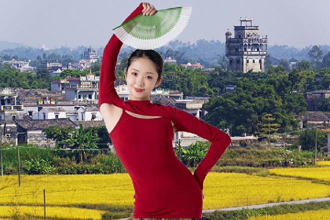 声线虽然苍老，但声音中那一抹欣喜之意，却是藏不住的