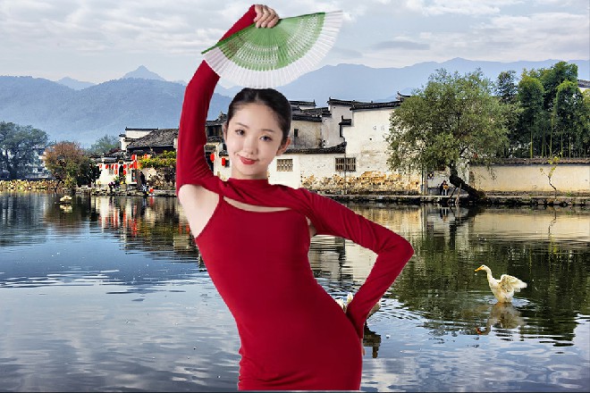 伊轩想抽根烟，发现自己身上的烟都湿透了，十分沮丧
