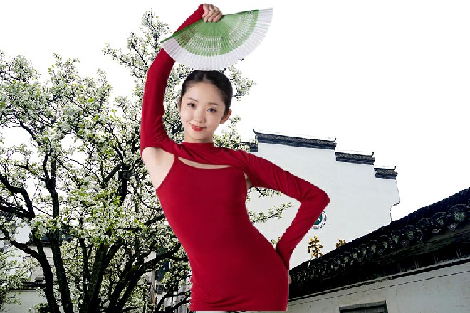 而那些复仇者的战士看到战友变成了敌人，谁都没有手软