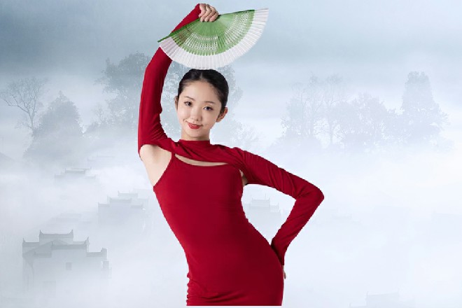 罗莉掌管的奔雷堂属于执法堂，这些事情自然该交给她去做
