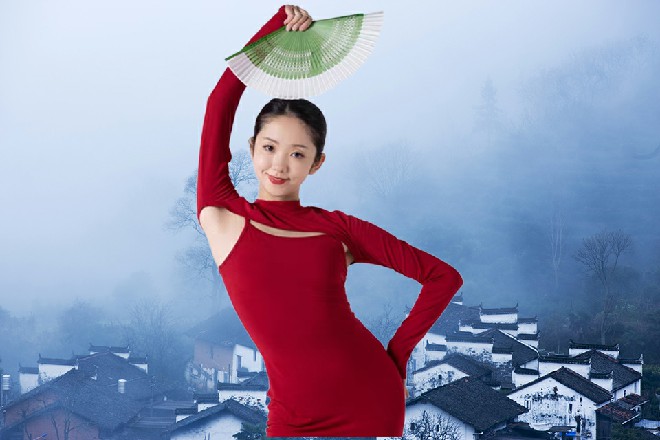 想起刚才自己说过的那些话，朴正欢的冷汗又一次下来了