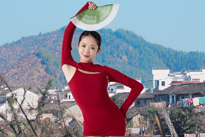 金阳忽然笑了起来，本来明亮的眼睛里透露出一阵邪光