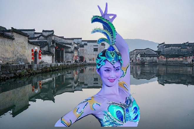 说着，他举起盾牌，对奔雷说道：用力气砍过来试试