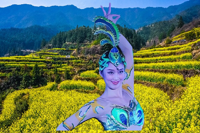 现在风花影还厚着脸皮在楼上喝酒呢，她什么时候跟王玥说的