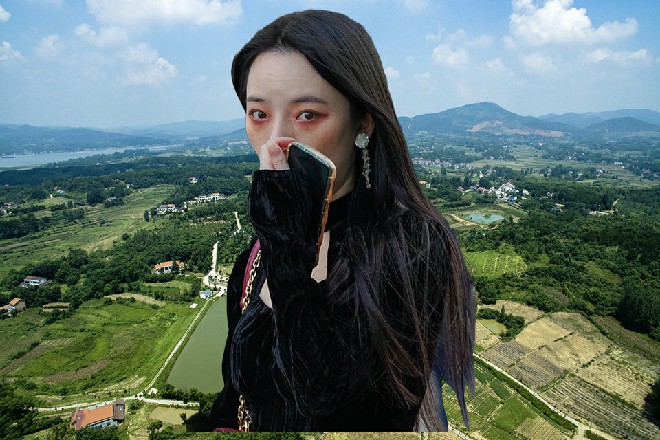 这样的年轻貌美的美女竟然会是日月教的大护法，了不起