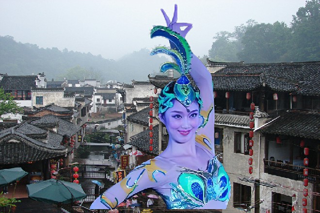 红色妖姬却面带笑容，既然人家不欢迎我们，我们回去就是了
