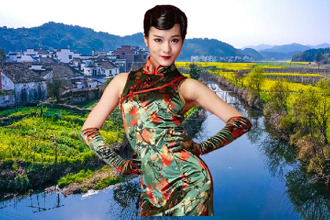 众人哄堂大笑，因为那小弟的家里真的是卖烤地瓜的