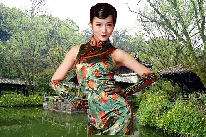 伊轩一只手吸着地面，另一只手对着朱雀，发动龙吸水