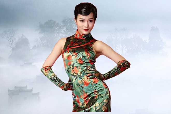 说着，他一伸手，三叉戟点在旁边一只巨大的螃蟹上面