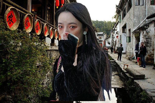 你不要理他，他家庭条件稍微好一些，可能有些养尊处优了