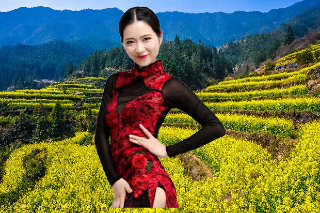 走了没安全带，老弟你扶好车门，哦对了，你抓着椅背啊
