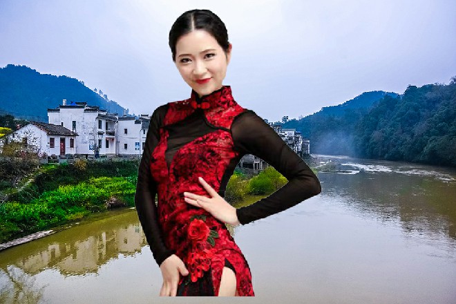 伊轩呵斥一声，敢砍我的兄弟，我今天要血洗你们这里