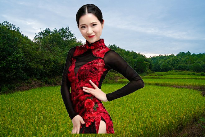 一个身影从一台机器上走了下来，满脸抑制不住的兴奋