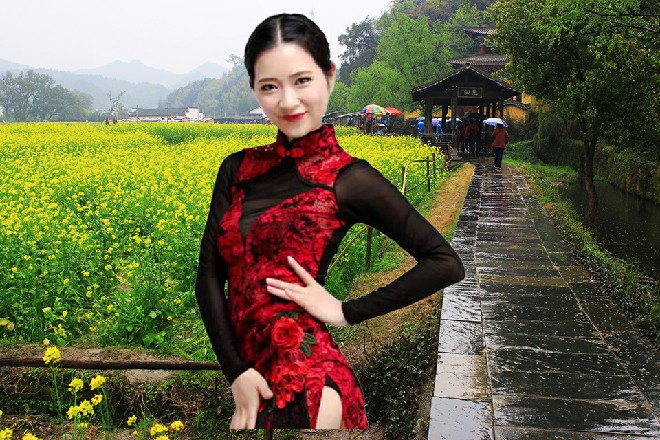 明王身撞在旁边的房子上面，跟房屋一起化作了尘埃