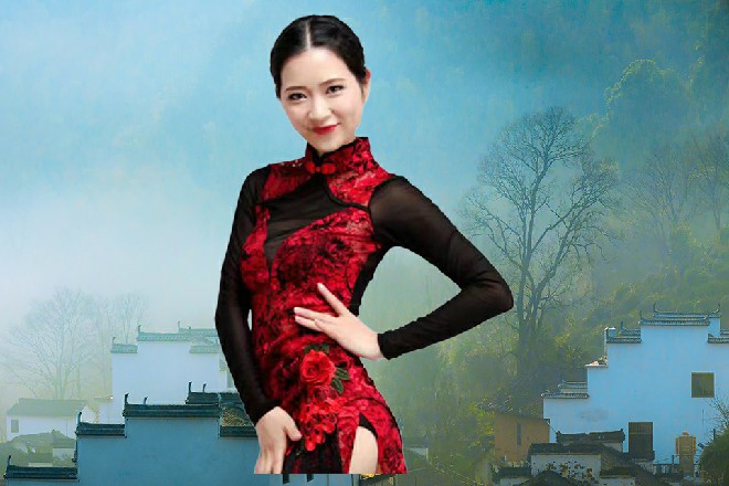 红色妖姬说着，重心微微放低，然后手中的黑道轻轻晃动了一下