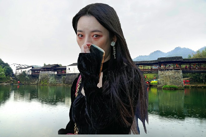 伊轩满头冷汗，看来那个什么朱雀大人没起什么好头啊
