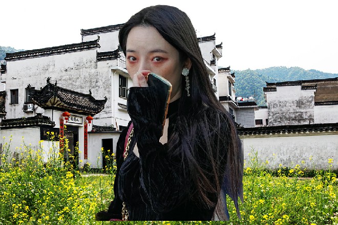 一股杀气直接释放在那富商的身上，顿时让他颤抖了一下