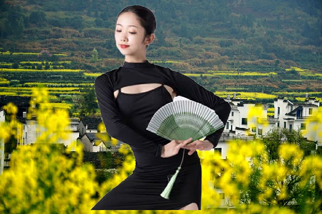 大长老慢悠悠地说道：所以，我们的判决，就是一切